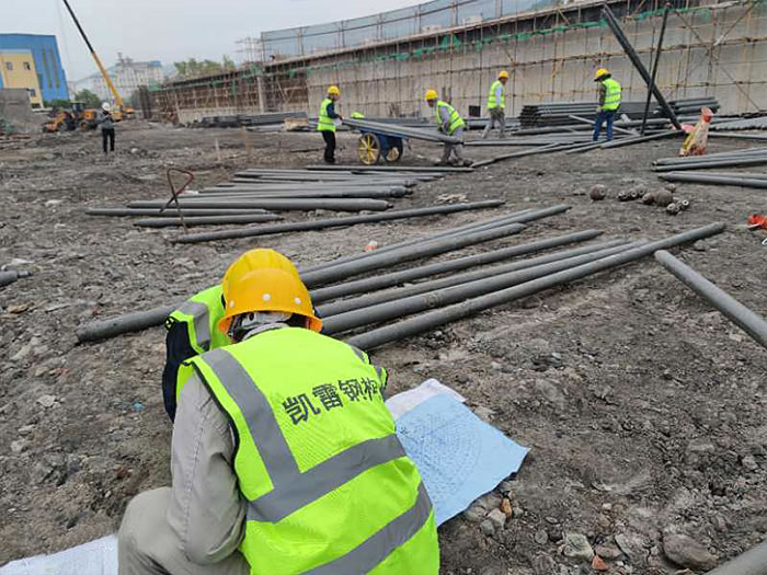 拉萨螺栓球网架结构